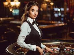 Antarmuka Situs Mobile pasar togel menampilkan pertandingan Liga 1 dan permainan dealer langsung